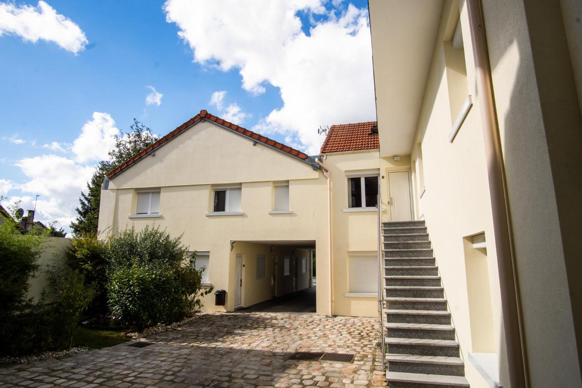 Appartement 1-4 Pers - Aeroport Cdg, Parc Expo, Villepinte - A L'Ombre Du Pin "9" Le Pin (Paris) Exterior foto